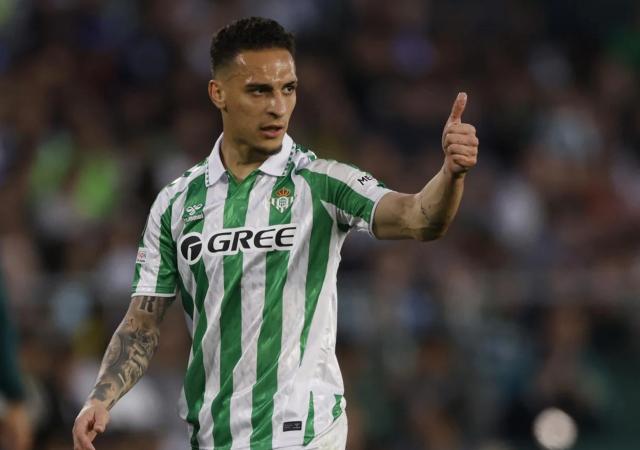 开云体育官网-安东尼：人们总谈论我的身价 但我清楚自己的价值