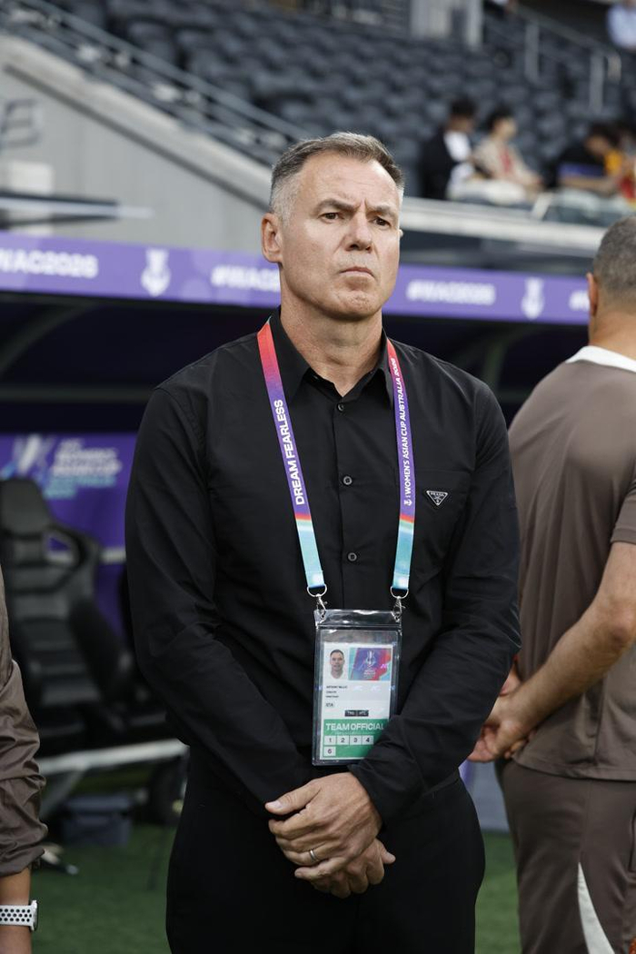 开云体育官网-米利西奇:比赛没踢出训练状态,大赛首秀紧张也正常|张睿|金坤|女足|中国女足|邵子钦_新浪新闻