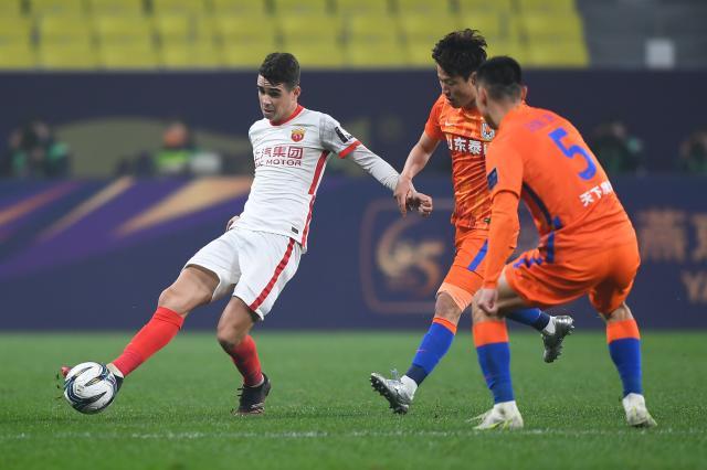 开云Kaiyun官网入口-双亚悲催！海港一个都不能少的无奈 足球兴趣锐减？